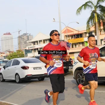 Runner Photo 6003698