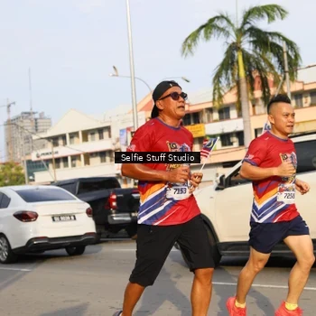 Runner Photo 6003702