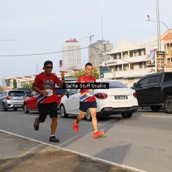 Runner Photo 6003711