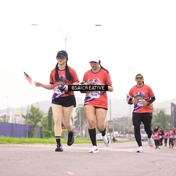 Runner Photo 6003744