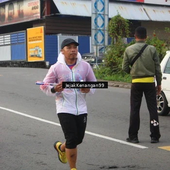 Runner Photo 6003749