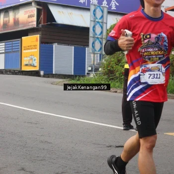 Runner Photo 6003750