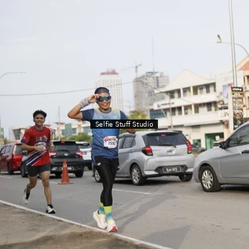 Runner Photo 6003787
