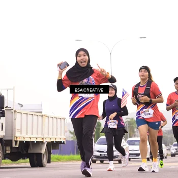 Runner Photo 6003823