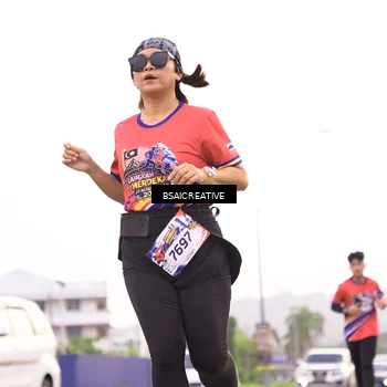 Runner Photo 6003835