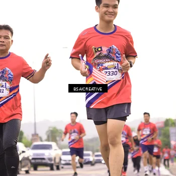 Runner Photo 6003873