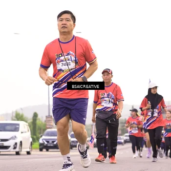 Runner Photo 6003896