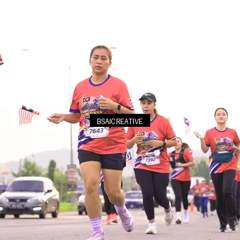 Runner Photo 6003993
