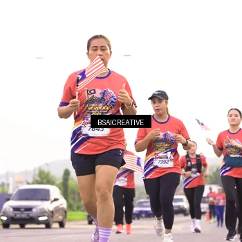 Runner Photo 6004006