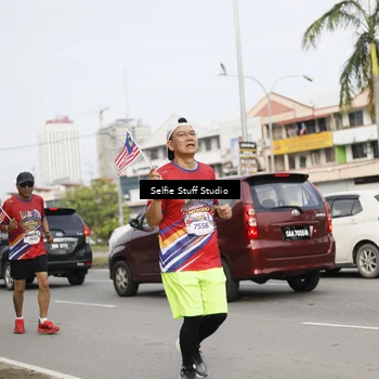 Runner Photo 6004013