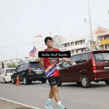 Runner Photo 6004023