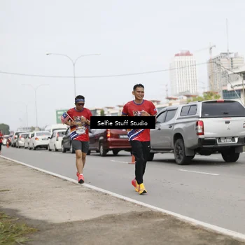 Runner Photo 6004037