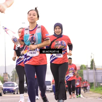 Runner Photo 6004040