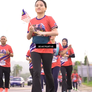 Runner Photo 6004042