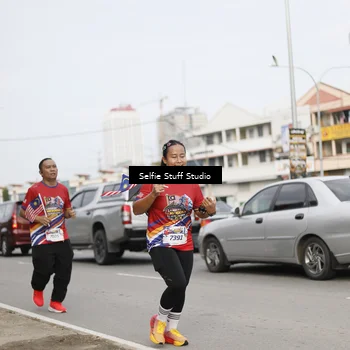 Runner Photo 6004054