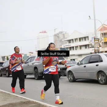Runner Photo 6004055