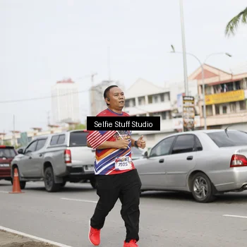 Runner Photo 6004057