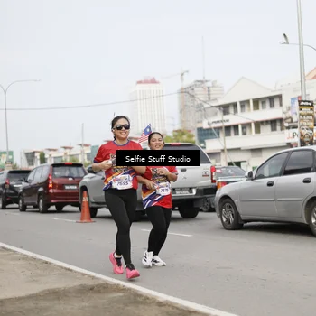 Runner Photo 6004085