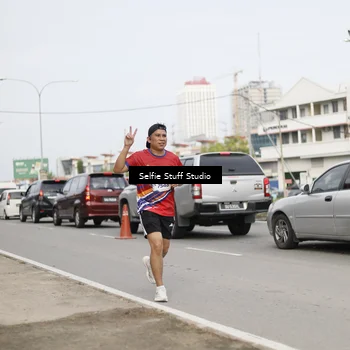 Runner Photo 6004099