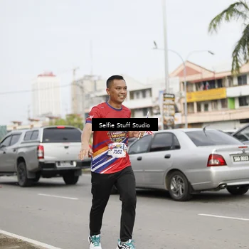 Runner Photo 6004104