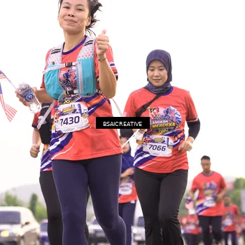 Runner Photo 6004119