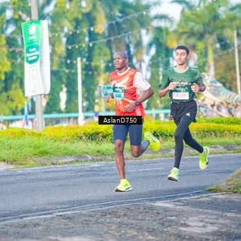 Runner Photo 6004139