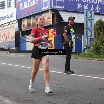 Runner Photo 6004142