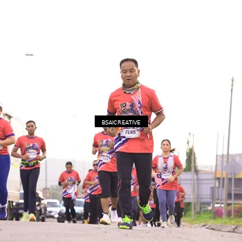 Runner Photo 6004153
