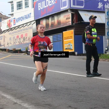 Runner Photo 6004154
