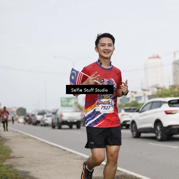 Runner Photo 6004158