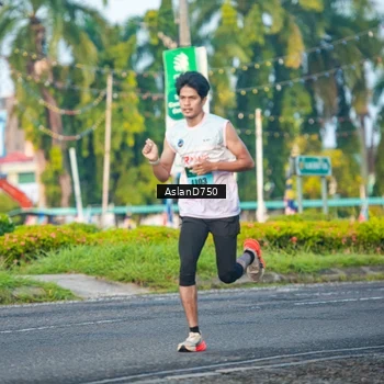 Runner Photo 6004164