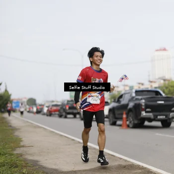 Runner Photo 6004177