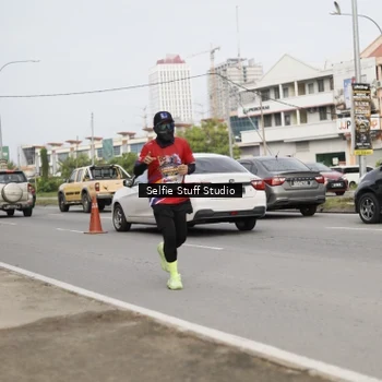 Runner Photo 6004195