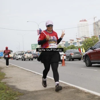 Runner Photo 6004208