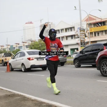 Runner Photo 6004211