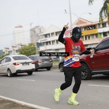 Runner Photo 6004212
