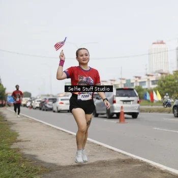 Runner Photo 6004227