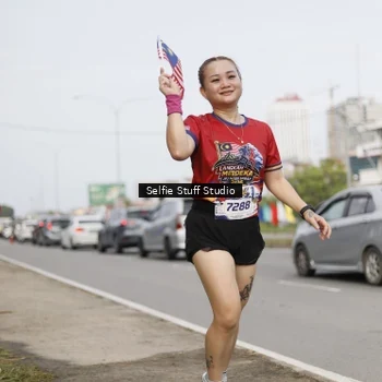 Runner Photo 6004235