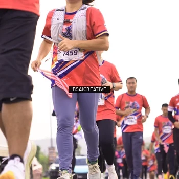 Runner Photo 6004236