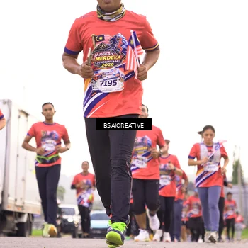 Runner Photo 6004245