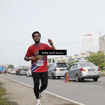 Runner Photo 6004250