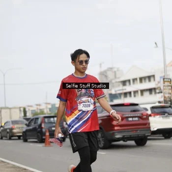 Runner Photo 6004251