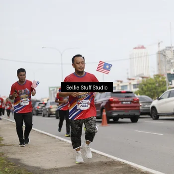 Runner Photo 6004255