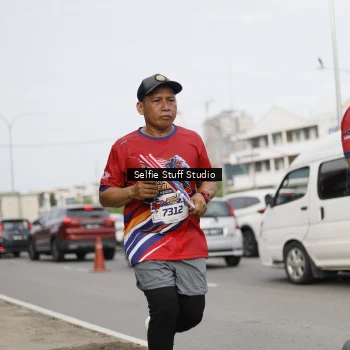 Runner Photo 6004281