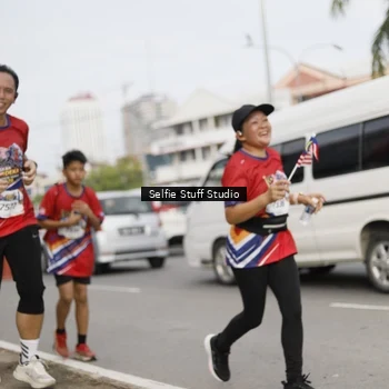 Runner Photo 6004302