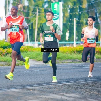 Runner Photo 6004305