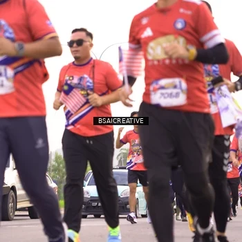 Runner Photo 6004306