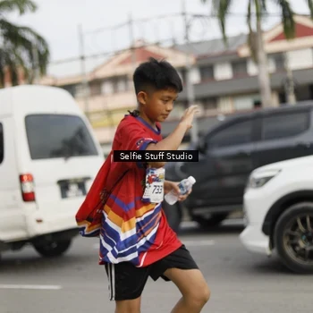 Runner Photo 6004310