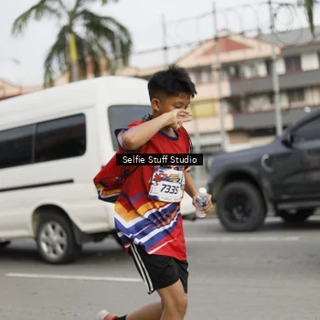 Runner Photo 6004311