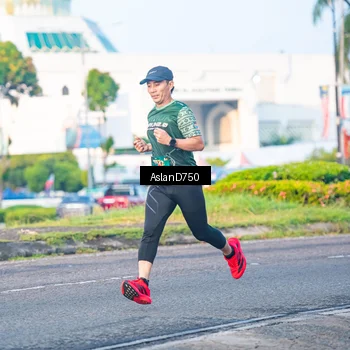 Runner Photo 6004320